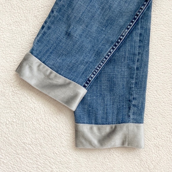 White House Black Market Mid Rise The Straight Crop Floral Embroidered Jeans - Picture 12 of 16